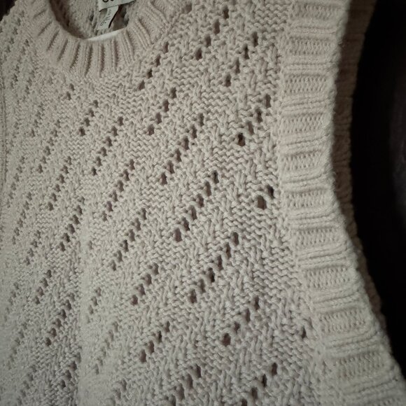 100% wool Pointelle sweater vest - Picture 2 of 6